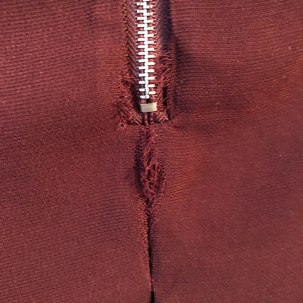 **SOLD** Mynt 1792 Peplum Crepe Top - Picture 4 of 7